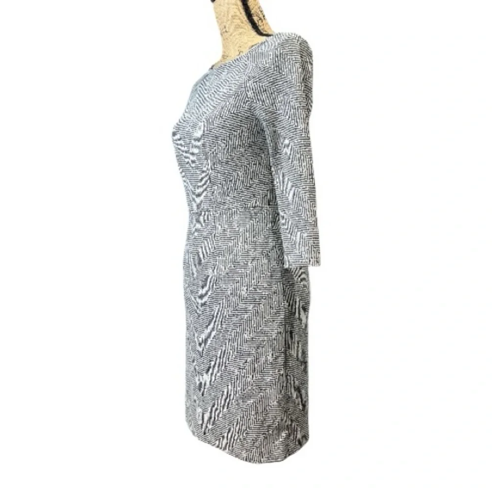 The Limited EC Black and white Herringbone Knee Length Design Dress. Size 0 - Picture 4 of 7